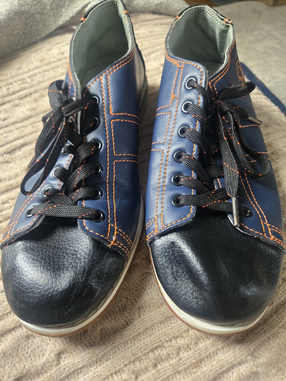 Linds by KR Strikeforce Hybrid Unisex Bowling Shoes